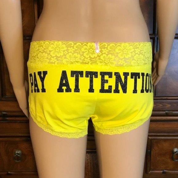 NWOT Victoria's Secret PINK PAY ATTENTION BoyShort